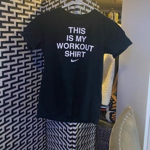 Black Nike shirt small